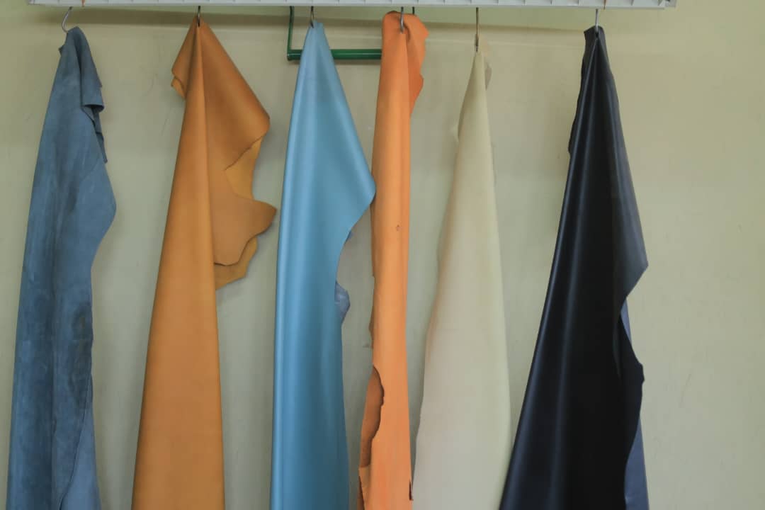 Premium Leather – Natural Genuine Leather for Crafting and Accessories